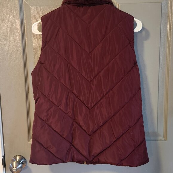 Michael Kors Women's Puff Vest / Maroon Size Medium - Picture 5 of 6